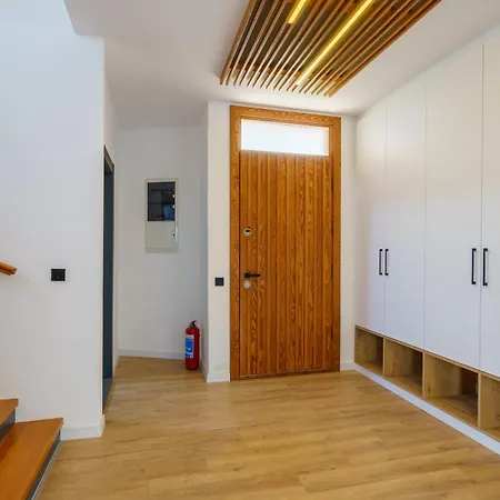 Villa Luxury Nature Near Ephesus With Heated Pool