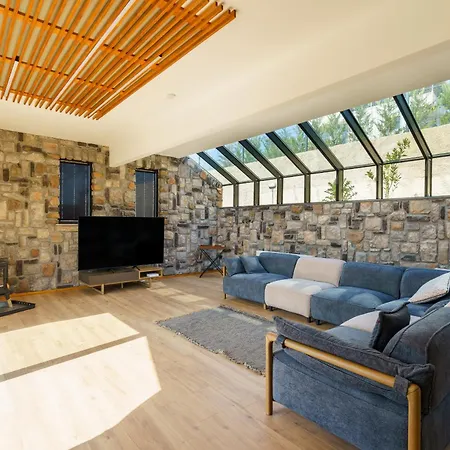 Luxury Nature Near Ephesus With Heated Pool