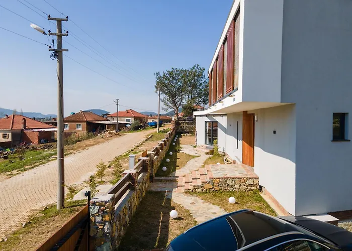 Luxury Nature Near Ephesus With Heated Pool Villa Kusadası